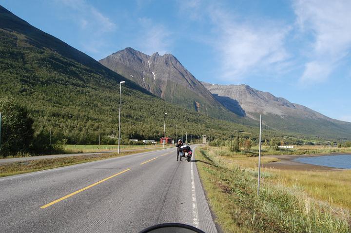 Sulla strada Alta - Tromso7.JPG - AI PIEDI DELLA RUPE